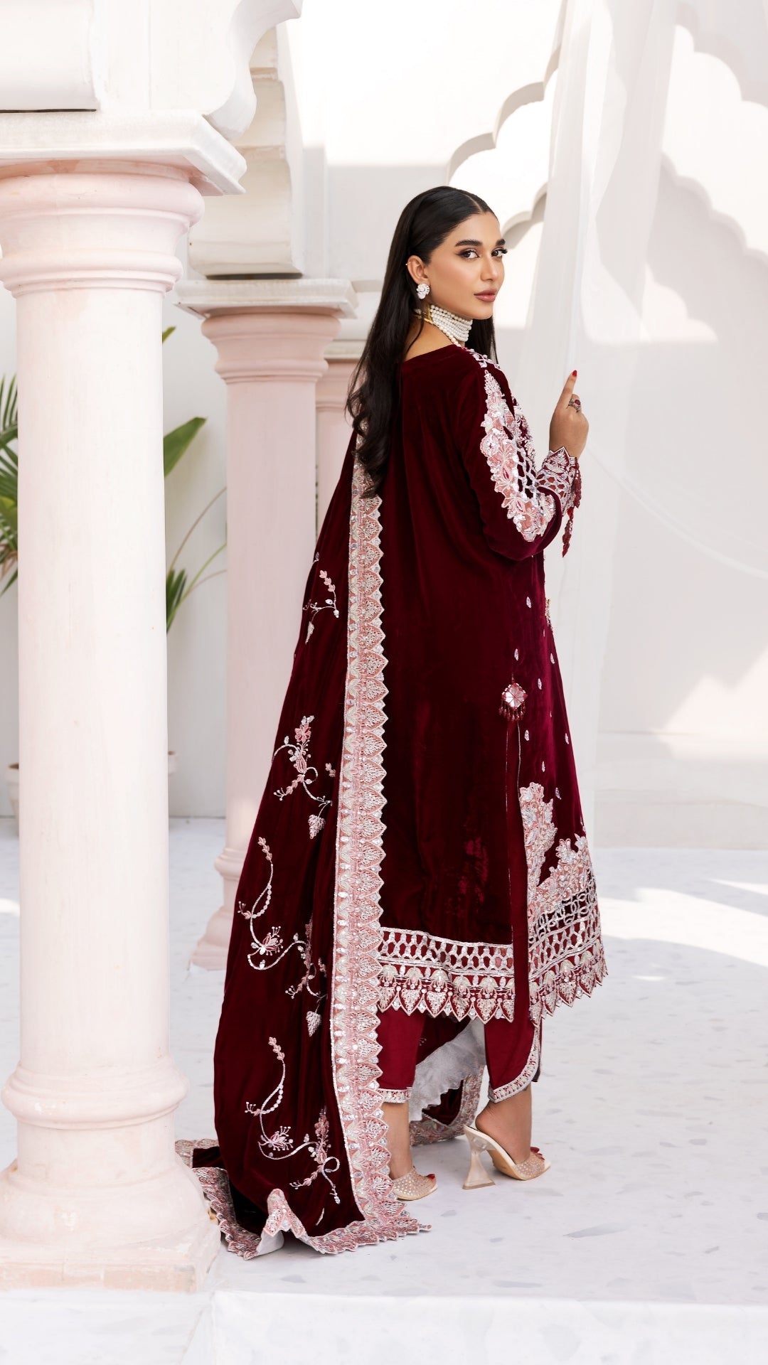PREMIUM VELVET - ANDAZ-E-MAKHMAL- ZAM 06